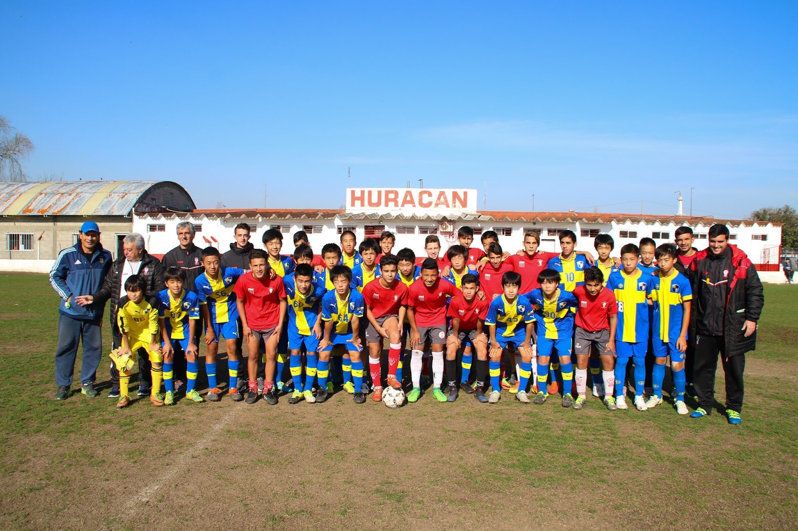 Esperanza Sportsclub エスペランサsc アルゼンチン研修 アルゼンチン研修17 今年初めての試合はafa1部リーグ プリメーラディビシオン のca Huracanと対戦 動画 写真もあります T Co Dgddhxpefx エスペランサsc アルゼンチン研修