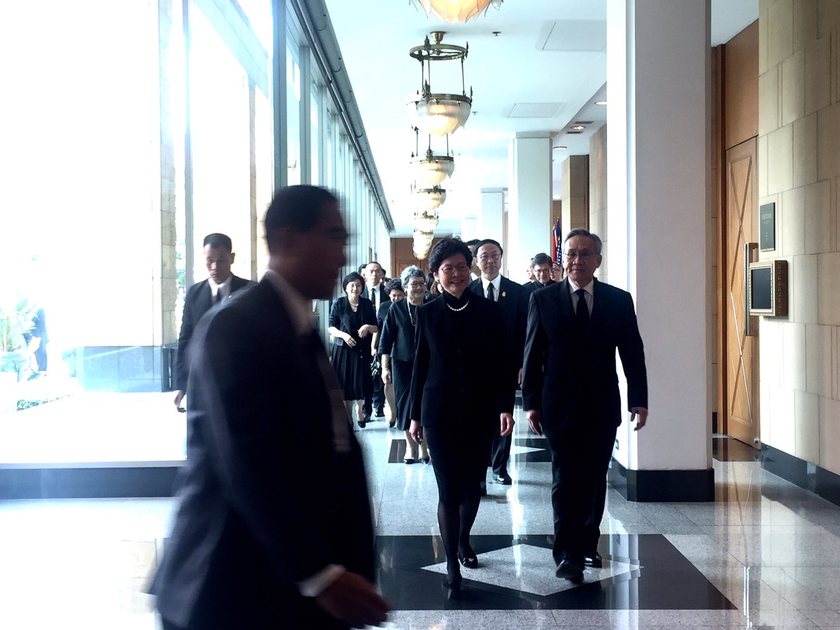 wkankanit's tweet photo. #CarrieLam #hkfm arrives w/ Thaifm Friday in #bangkok #thailand https://t.co/wb9FlMUX0i