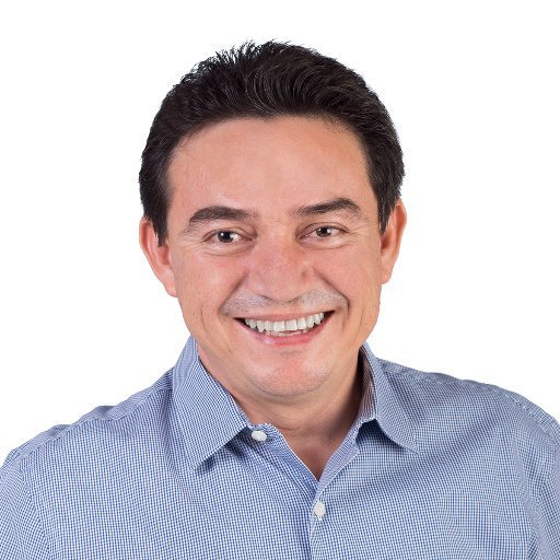 felipillozz's tweet photo. #MantelesLargos Un gusto felicitar al Senador de la República danielavilamx con motivo de su cumpleaños deseandole lo mejor hoy y … https://t.co/WMFV23uIEy