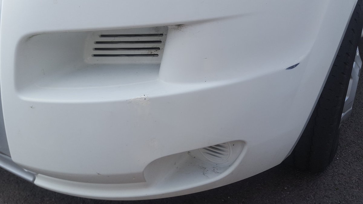 VRCltd1's tweet photo. Bessacarr bumper corner repair. Distortion, scuffs #motorhome #mobilebodyshop #caravan #motorhomerepair https://t.co/rvRJPJ7LoA