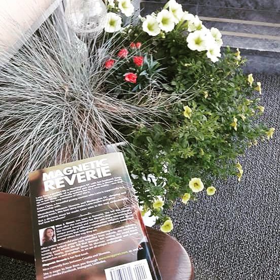 NicoJGenes's tweet photo. #magneticreverie #lovestory #lovemyreaders #differentpic #reviews
"Bravo Nico. Interesting modern novel, full of f… https://t.co/tnHiWE74q8 https://t.co/bVBCVN8Jvi