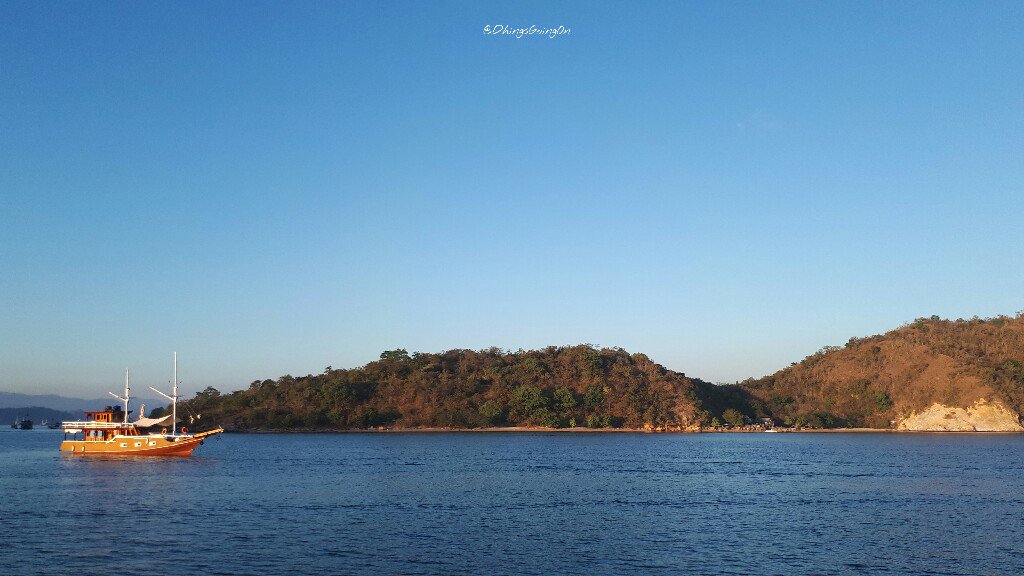 DhingsGoingOn's tweet photo. Sailing at Labuan Bajo #PesonaBahariNusantara @pesonaid_travel https://t.co/JnLXEY368G