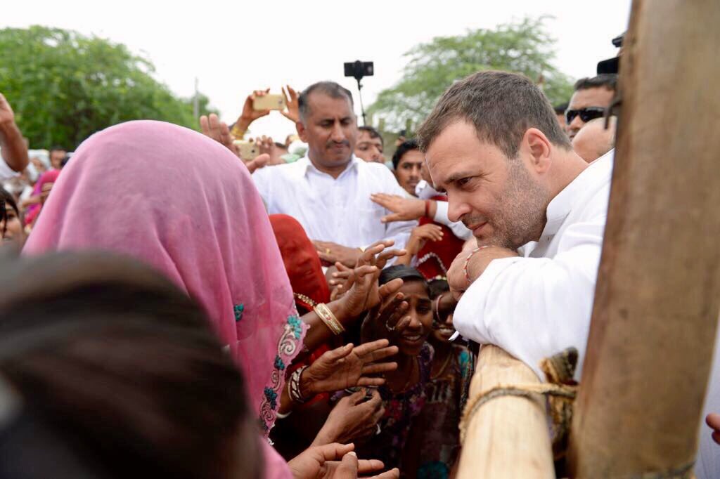 INCIndia's tweet photo. A leader is someone who listens. #PeoplesRahul https://t.co/0lLqOu8Hh6