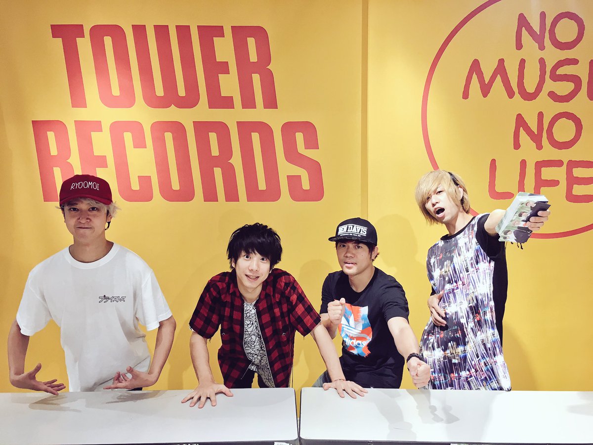 KEYTALKtweet's tweet photo. 神戸TOWER RECORSさま
ありがとございました(^o^) https://t.co/ryM4BetlEt