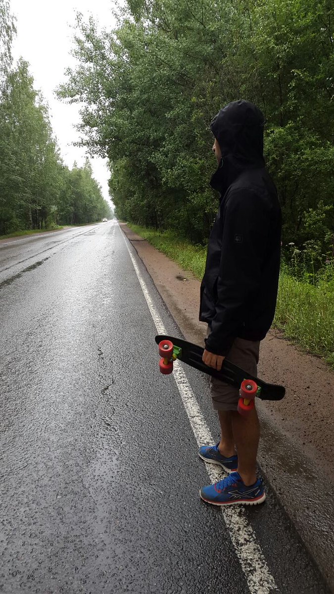 Daddys_days's tweet photo. To ride or not to ride? 🤔 #ride #scateboarding #cruizers #road #pennyboard https://t.co/37i1tZ6k8L