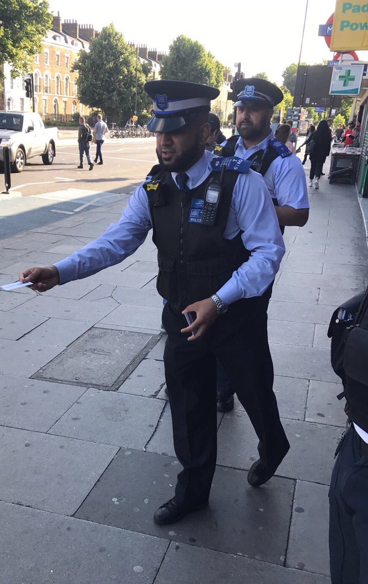 MPSTowerHam's tweet image. #SummerCob #MPSRTPC Come and talk to our Officers outside Mile End LT Station 8am to 11am Travelling safely advice #TowerhamletsSTT