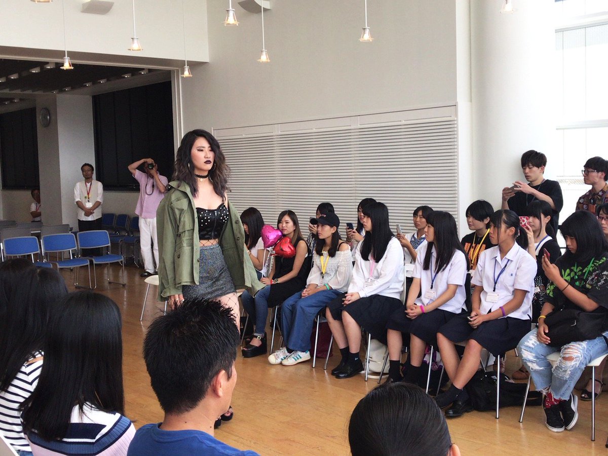 専門学校浜松デザインカレッジ En Twitter 8 3 木 にオープンキャンパスを開催しました ファッション ヘアメイクショー やイラスト 写真の体験など 充実の一日となりました ご参加頂いた皆さんありがとうございました ハマデ 浜デ 浜松デザインカレッジ