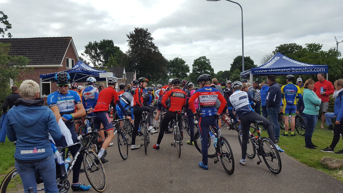 CarbonIan's tweet photo. @RPDracingteam @JIBradley99 stage5 Omloop, will be a cracking race https://t.co/suXlsjDl8N