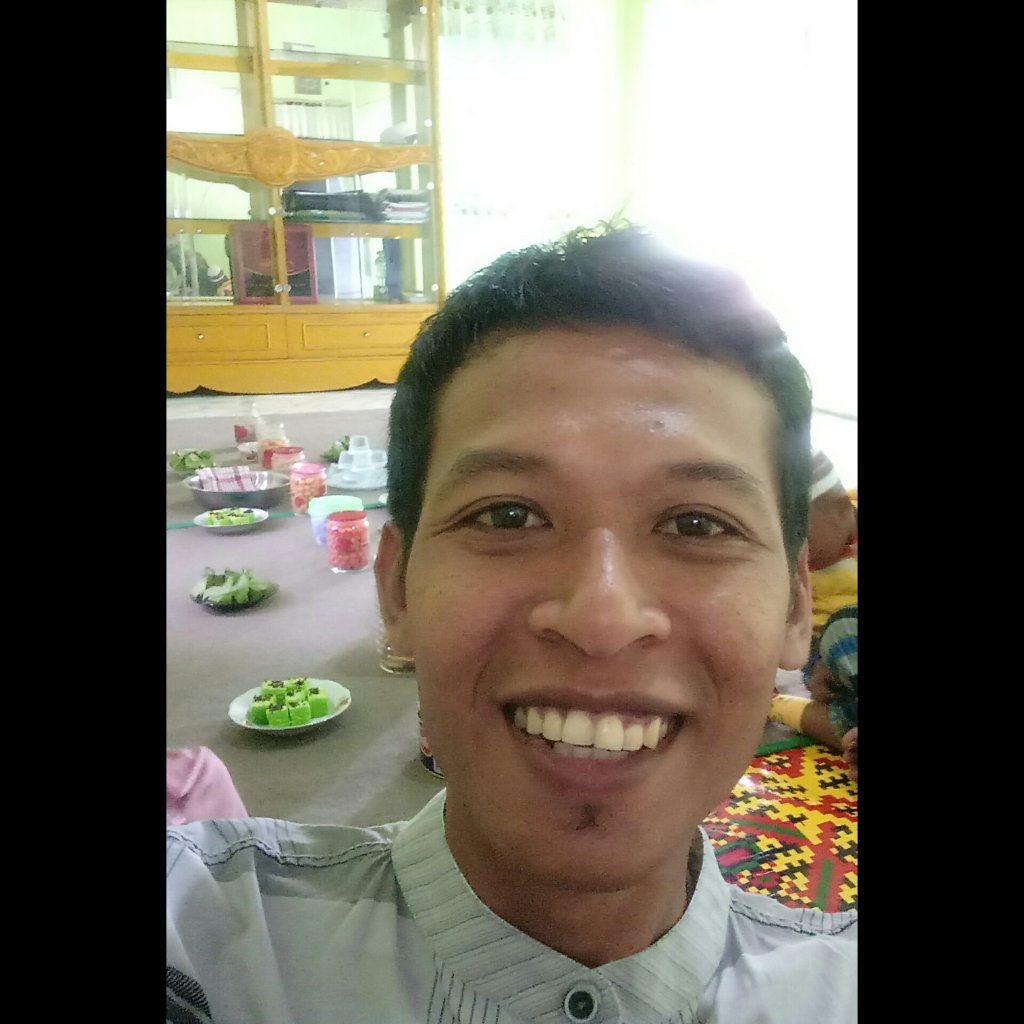 Dayah004_'s tweet photo. Aku mencintai hidupku, karena itu memberi aku, kau dan aku mencintaimu karena kau adalah hidupku 😘💕💕💕 https://t.co/qonw7xePSO