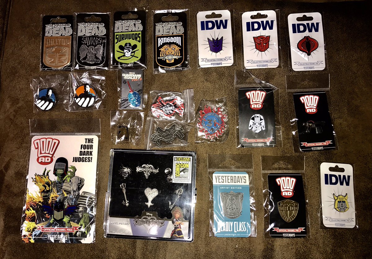 chrisjonmusic's tweet photo. #OBSESSED #pins #WalkingDead #JudgeDredd #Transformers #Halloween #kingdomhearts #disney #GuardiansoftheGalaxyVol2 #TheThing #retro #classic https://t.co/D2YsIN3WkW