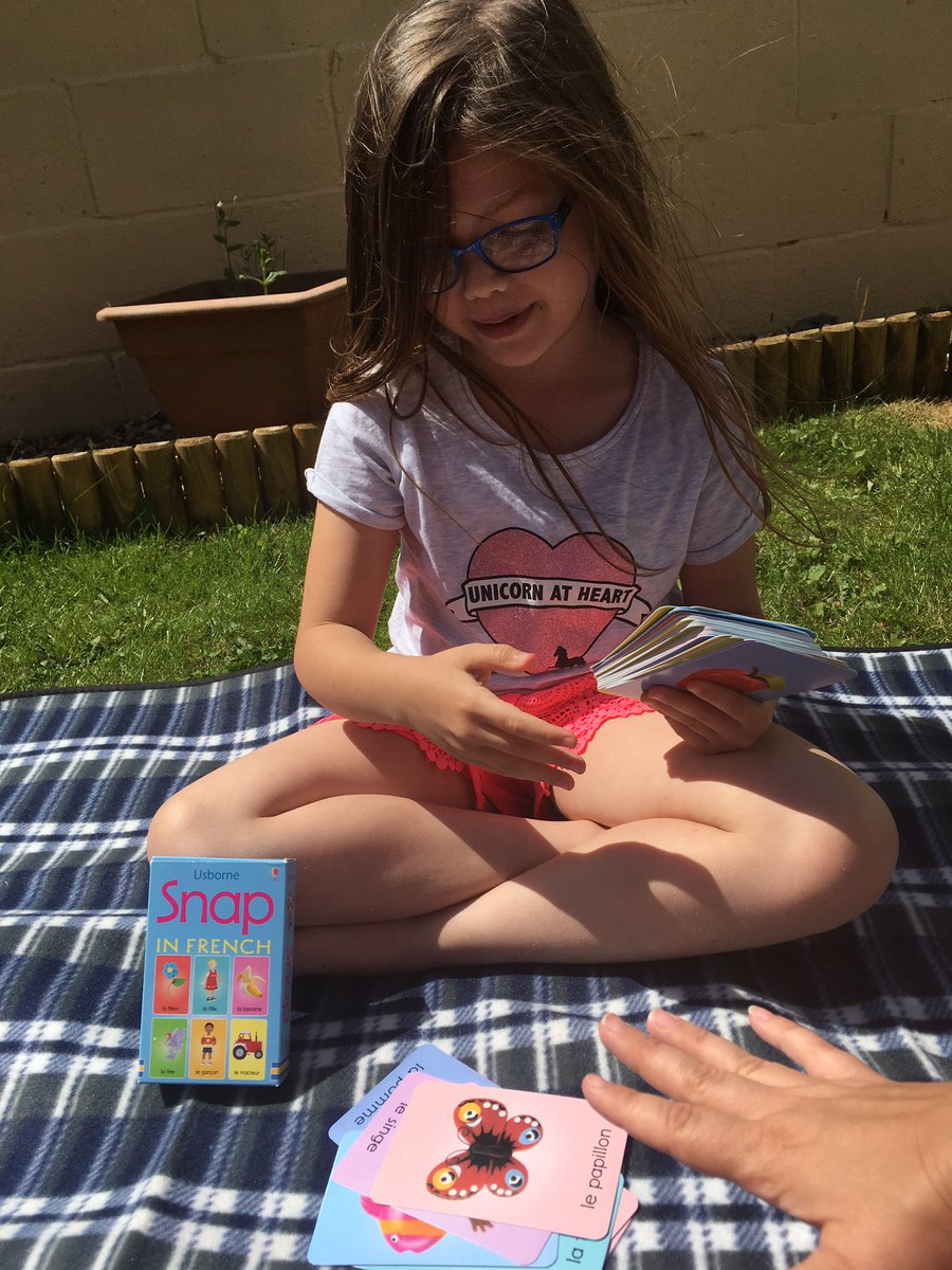Usborne_NatW's tweet photo. Playing French snap in the sunshine with my daughter #frenchsnap #usbornebooks https://t.co/RNYR2OgvRt