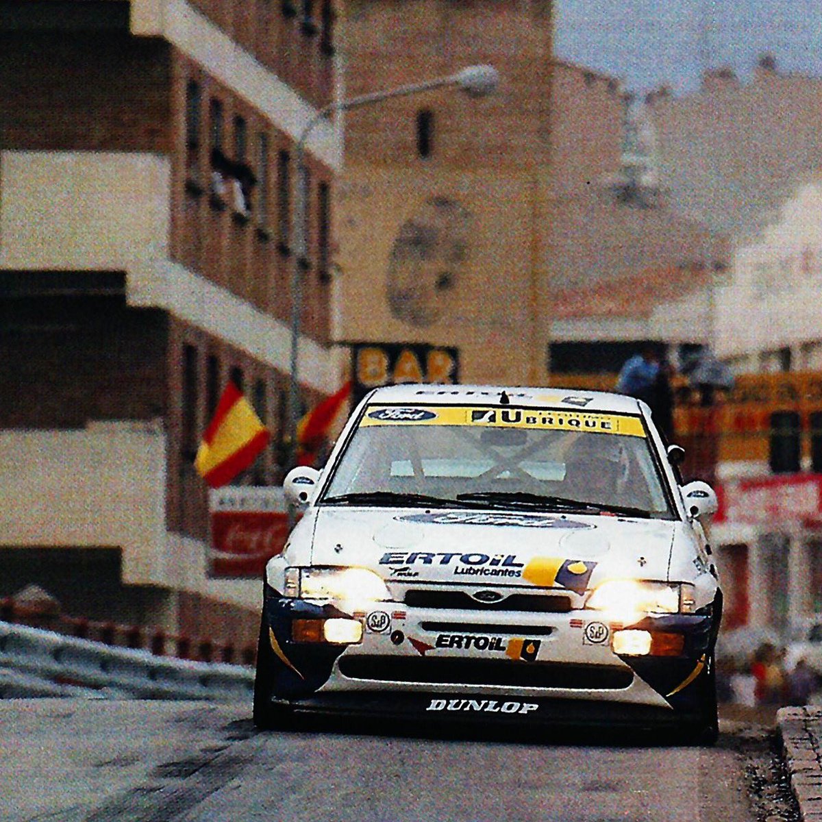 JCGuadalope's tweet photo. 👤Carlos Palau ( Ford Escort RS Cosworth ) - Alcañiz 🇪🇸 1993. @FordSpain @FordPerformance @cosworth https://t.co/bfj3g0q1hP