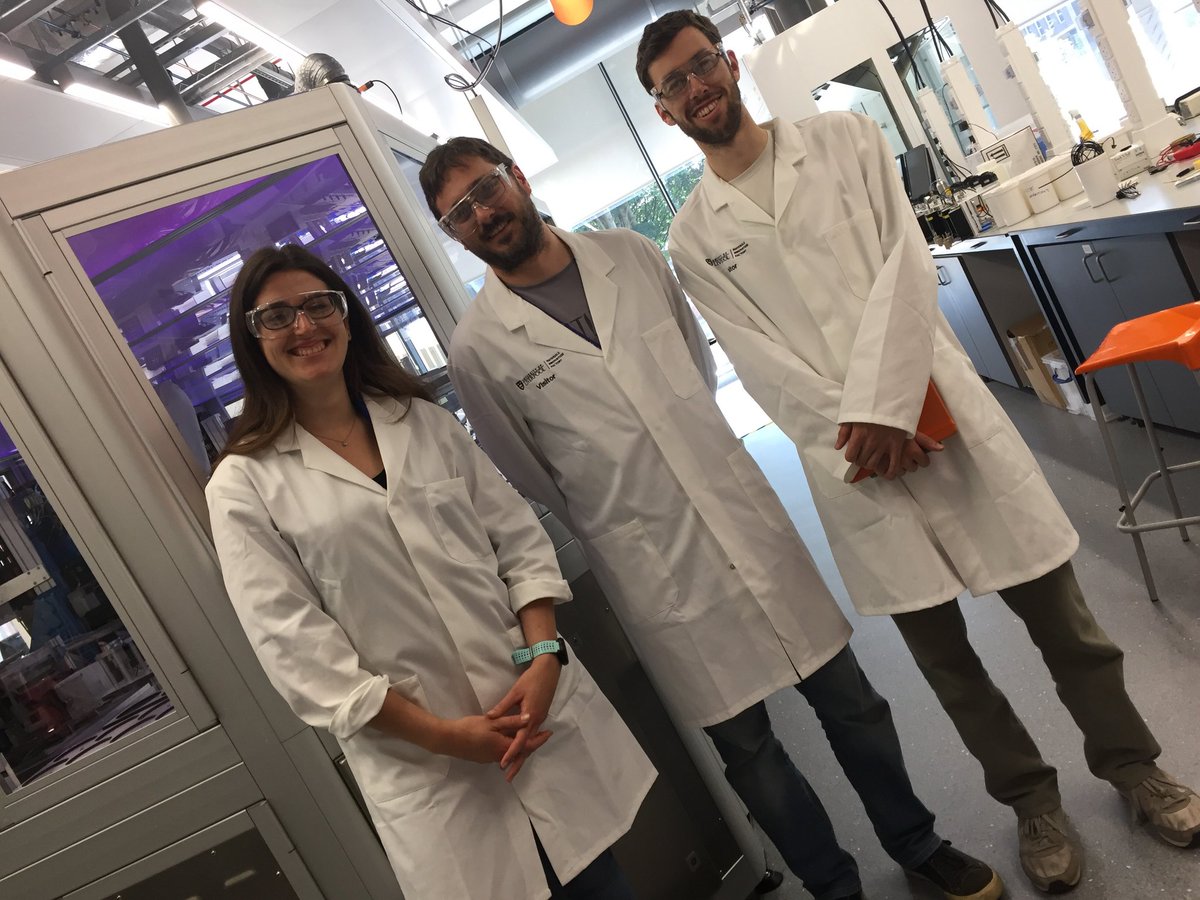 liv_IDEA's tweet image. Having a tour of @MIF_UoL robotics lab - wouldn't this be a great place for a #hive? @hipyliv @LivUni @LivUniCTL @LivUniWiSE #robotsandcode