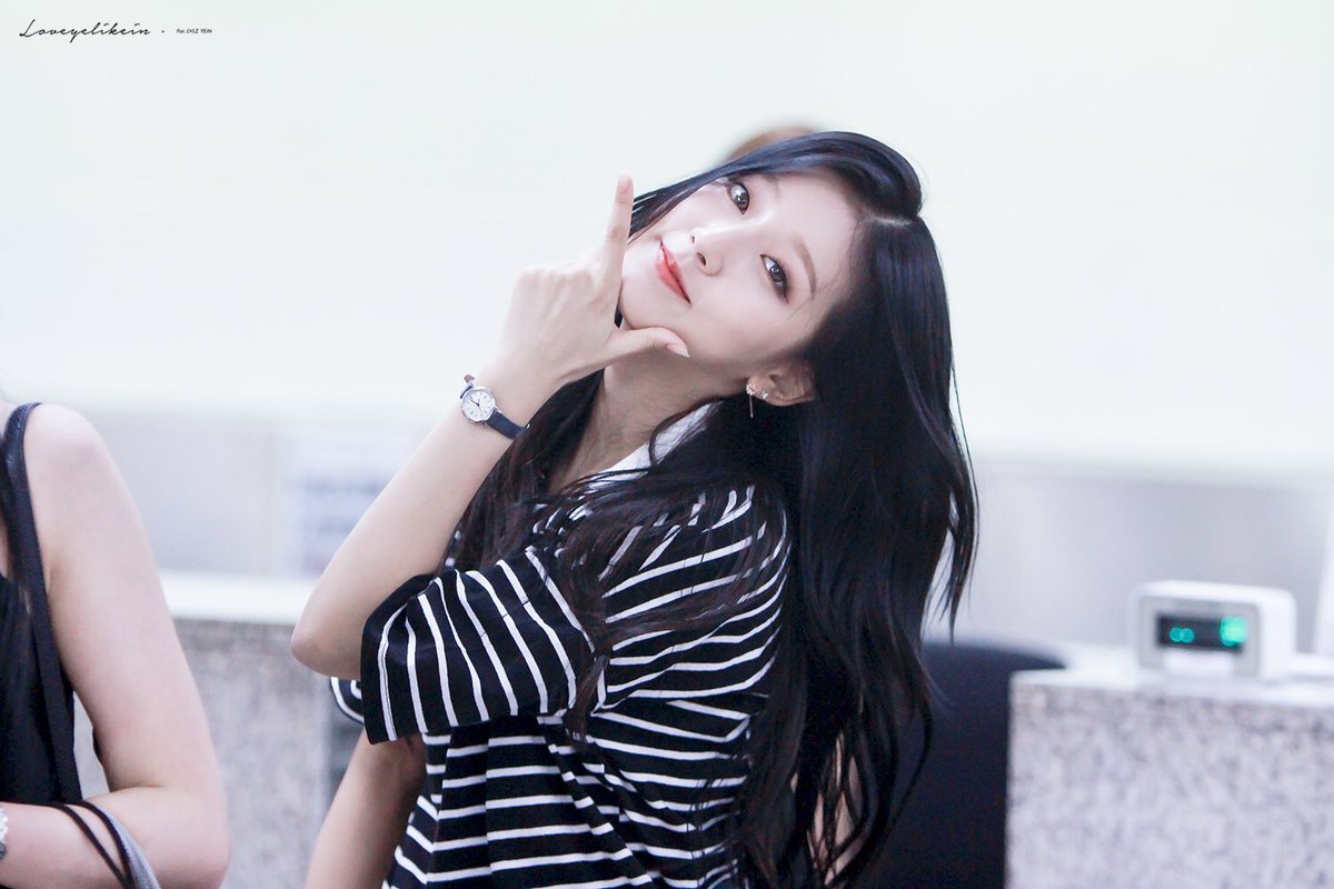 [PICS] #러블리즈 #Lovelyz Yein at Gimpo Airport Departure Heading to Japan 

cr: LOVEYE_LIKEIN