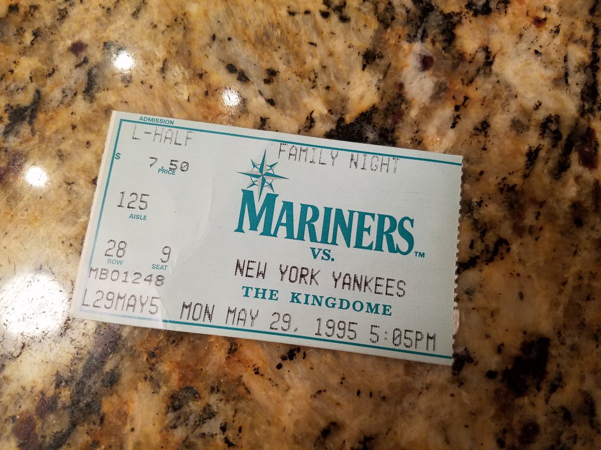 youcancallmedon tweet media