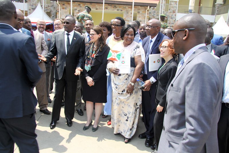 #Burundi’s #Diaspora Week Underway with a focus on: "Partnership for Integrated Development”. bit.ly/2uqIat7 <a href="/IOMBurundi/">IOM Burundi 🇺🇳</a>