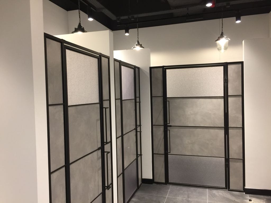 Vipiduk's tweet photo. New Look Men Bull Ring Birmingham fit out. https://t.co/Q5KOBwuBN4
