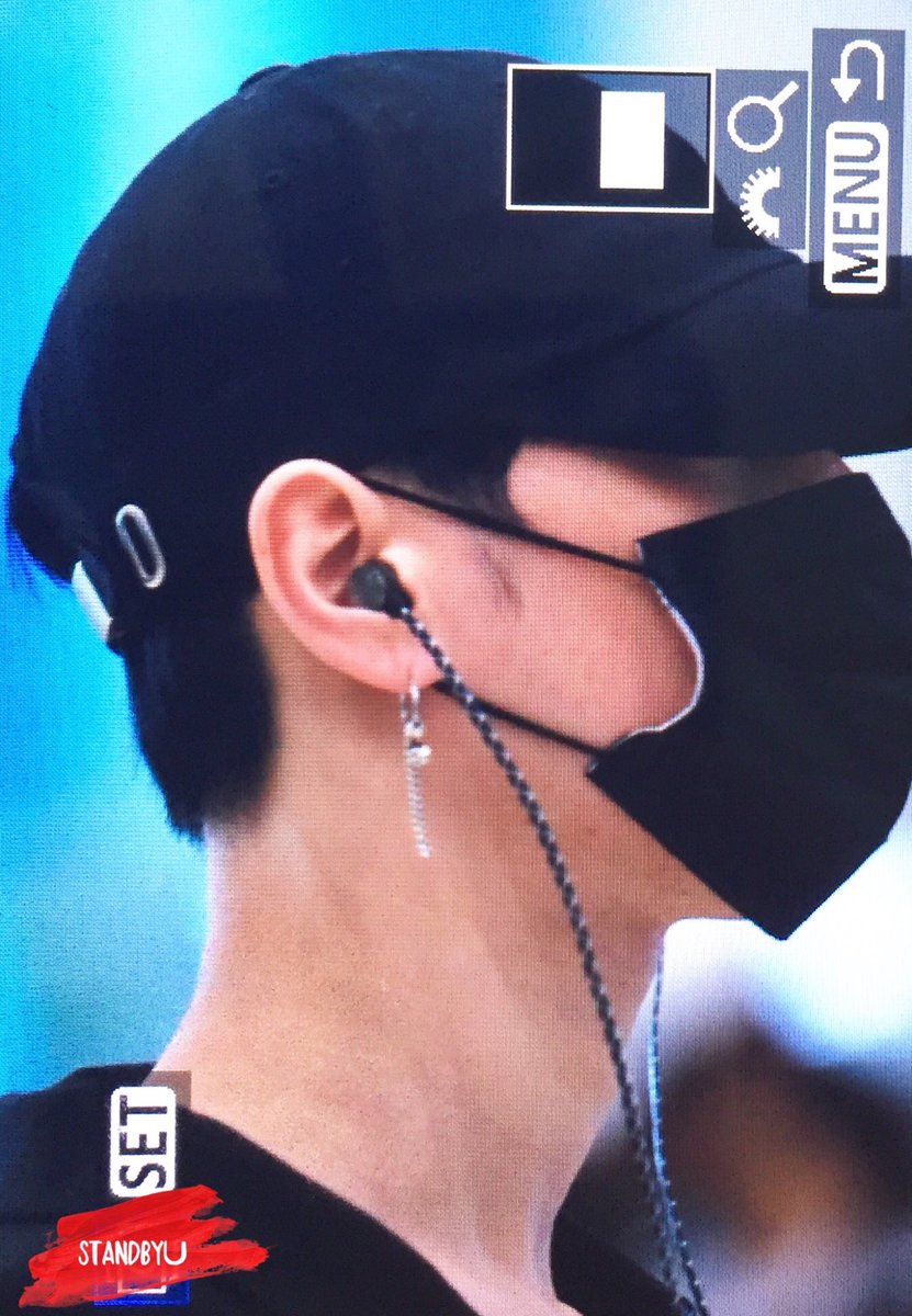 standbyU_97's tweet photo. #GOT7 #Yugyeom #갓세븐 #유겸 20170804 인공입국 https://t.co/fbHYpHgDFP
