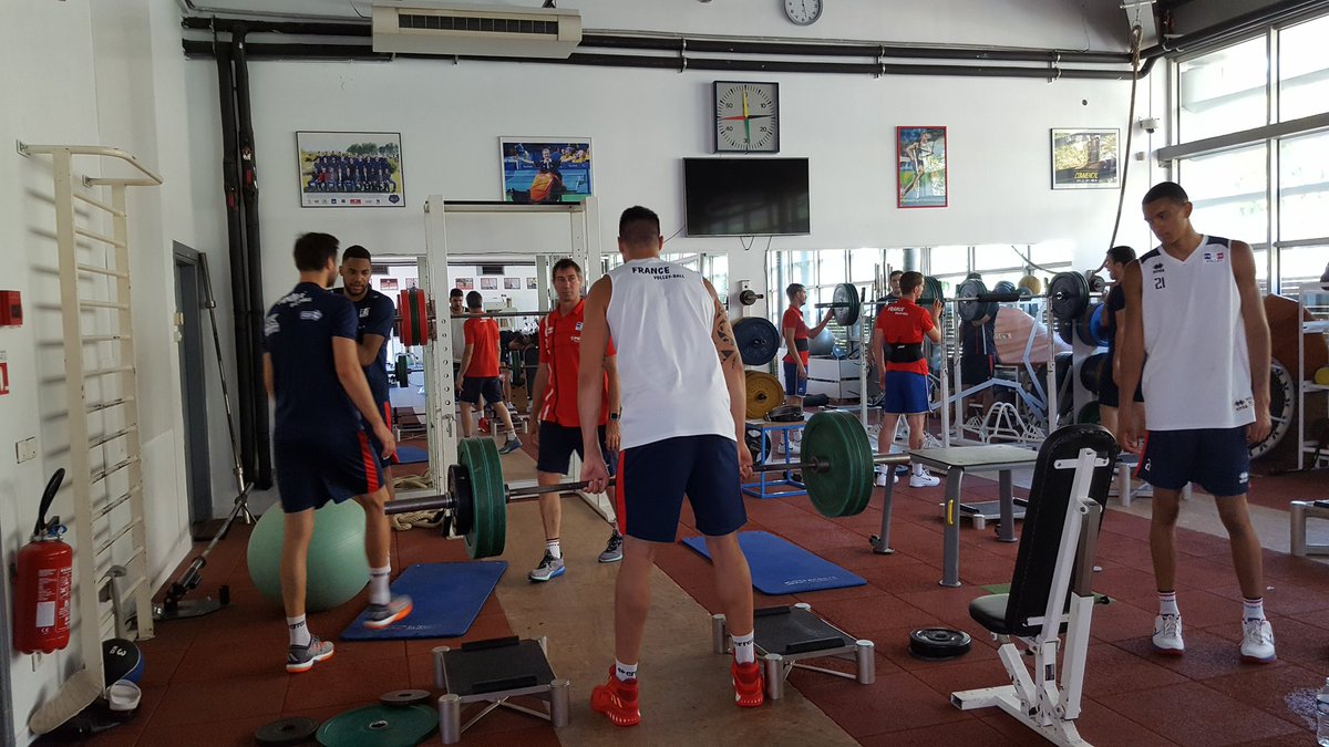 Grosse séance muscu pour l'équipe de France de Volley. La #TeamYavbou défend son titre européen à partir du 25 août sur <a href="/lachainelequipe/">la chaine L'Équipe</a> !