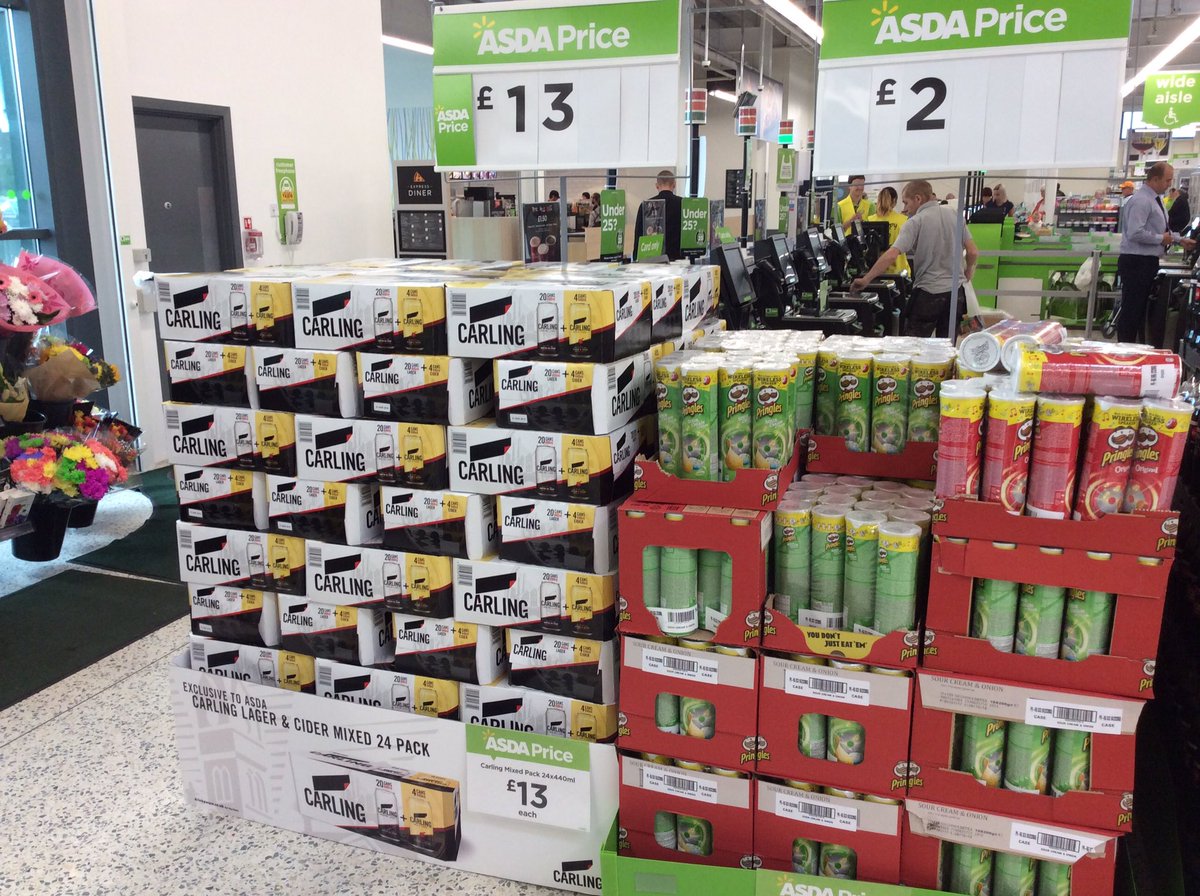 PowerforceMC53's tweet photo. Cheeky @carling #mixpack from @asda Gillingham? Don't mind if I do! https://t.co/2CvY8XmAUz