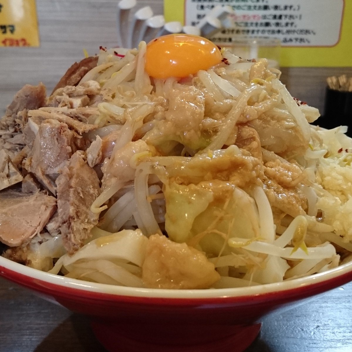 熊谷肉飯店 夜も肉油そばを食べたいとのご要望に答え この後から提供します 昼に来店出来ないお客様は是非お越し下さい お待ちしております 写真は特肉油そば