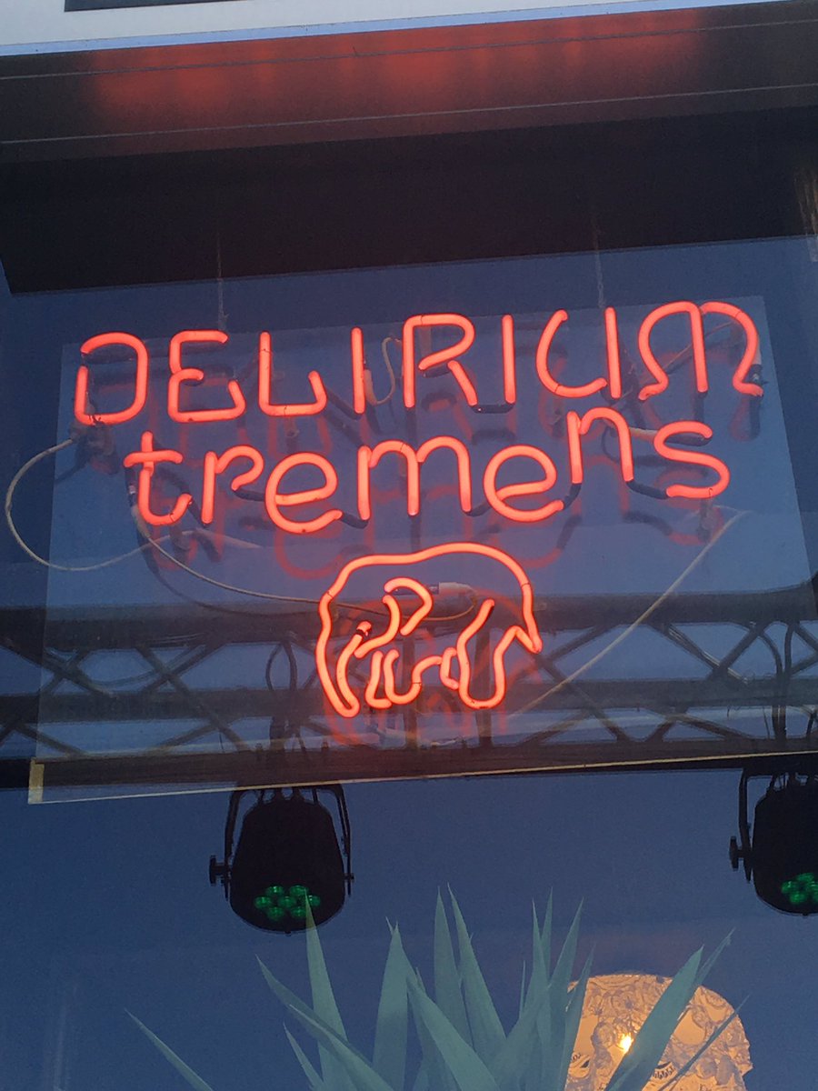 PDFT4's tweet photo. #drinkpink #deliriumbrewery #pinkelephant #thinkgreen #belgiumale #fieroponsbier #delirium https://t.co/BnXebNaQAM