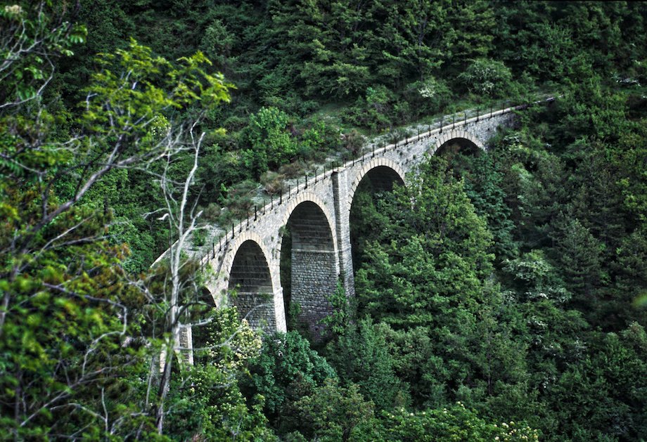 ParcoAppLucano's tweet photo. Ferrovie turistiche la Regione Basilicata candida tratta Potenza-Laurenzana grande opportunità  turistica Parco Nazionale Appennino Lucano. https://t.co/OYDRZ7r4dU