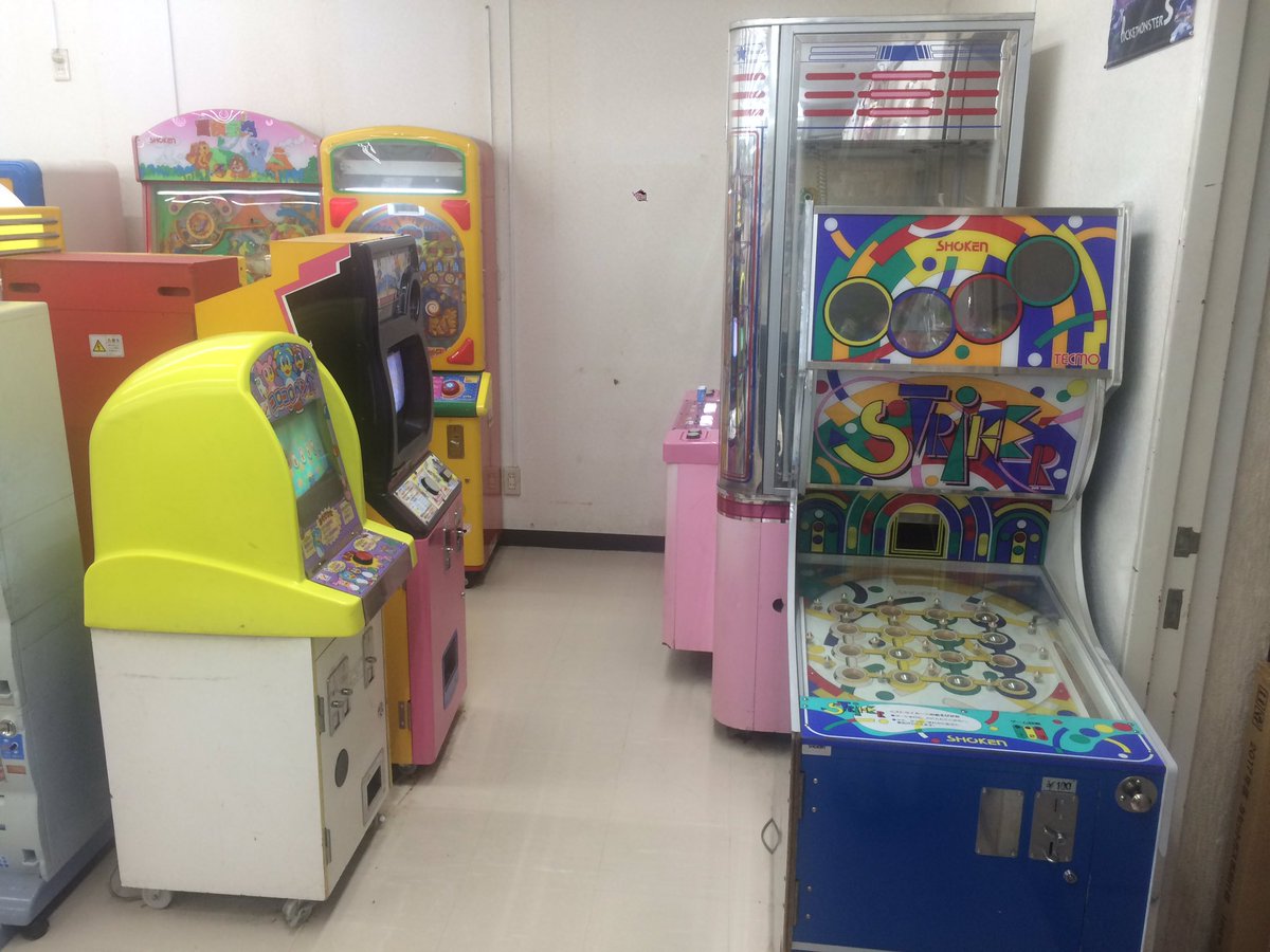 角型倶楽部 しまむらのゲームコーナーはたまにレースゲームがあったりしますが 関東近辺はどうなんでしょうか