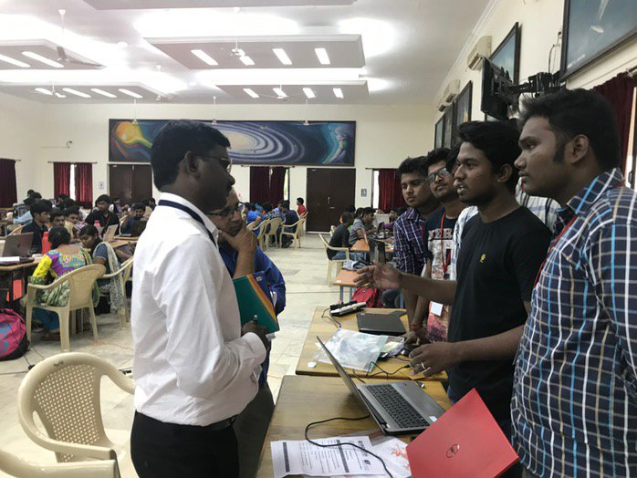 YogeswarL's tweet image. #hackforhindustan . #csedept @hits_events