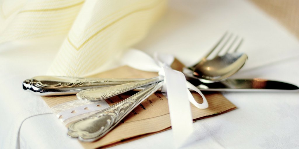 Top bakeries for the ultimate #weddingcake! From the unique to the down right indulgent these are your ones to watch bit.ly/2v0eFAd