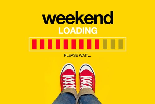PostingDivaLisa's tweet photo. The weekend is loading! #PostingDiva #SocialMedia https://t.co/OKEMMc912C 352.566.2540 What's your plans? https://t.co/WfXn6bZ7S2