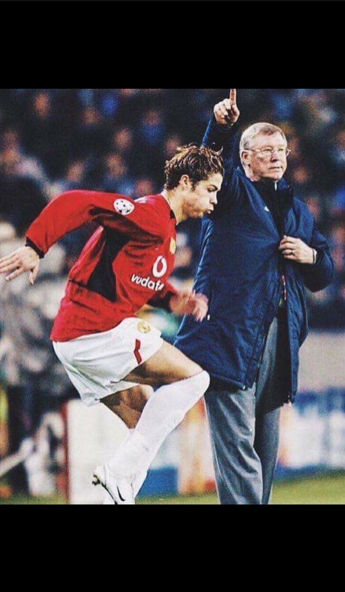 MUFCphoto_Edits's tweet photo. Back in the Good old days 🔴⚪⚫ https://t.co/xCf2w69INn