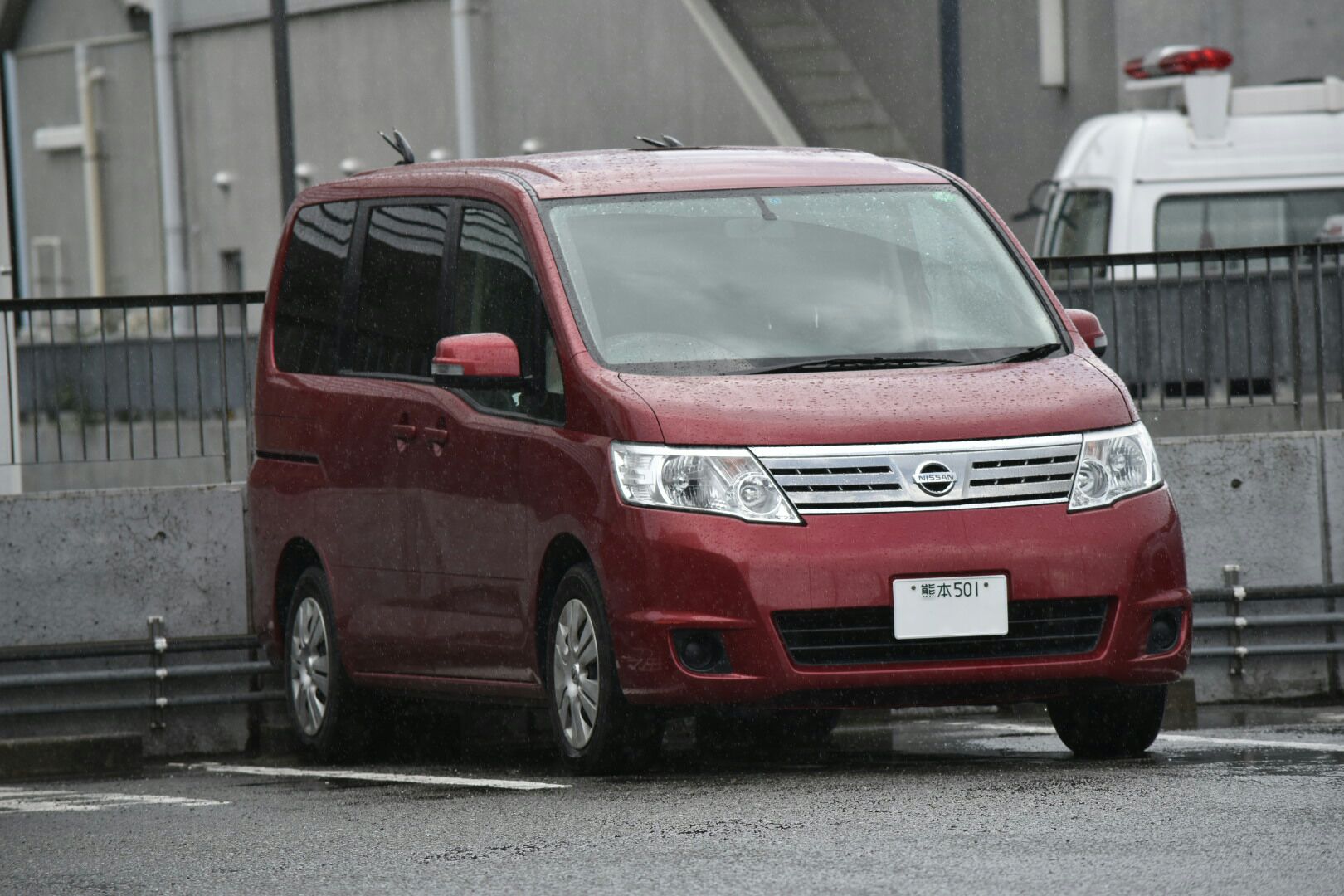 Mf10l33 八代署のミニバン捜査車両 赤いc25セレナ 旧氷川署から移籍してきた車両 で覆面らしからぬボディーカラーと 全開のtaアンテナが特徴です デリカd5覆面 こちらはなんとユーロアンテナを運転席から車内に引き込んでいます この付け方は初めて見 Mf10l33 八代署のミニバン捜査車両 赤いc25セレナ 旧氷川署から移籍してきた車両 で覆面らしからぬボディーカラーと 全開のtaアンテナが特徴です デリカd5覆面 こちらはなんとユーロアンテナを運転席から車内に引き込んでいます この付け方は初めて見