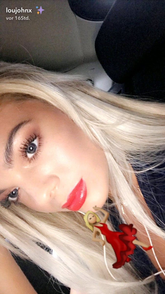 sophia_ebert's tweet photo. @louisa you always look so amazing in your snapchat story😥💞 https://t.co/ziTZAeSMxF