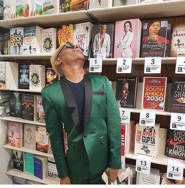 Asande123's tweet photo. Mara why Somizi 😂😂 https://t.co/l9MjPbjsB4