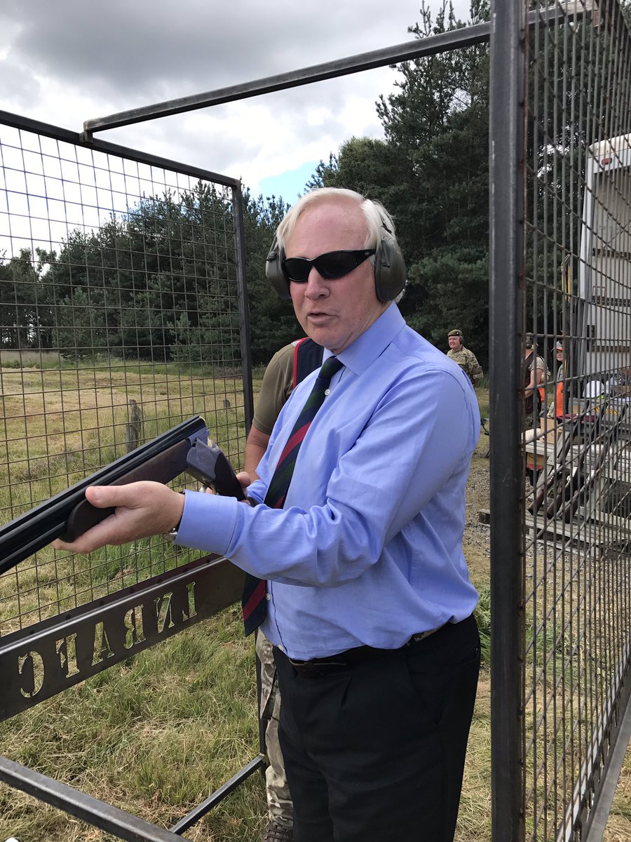 JustPlainMeNow's tweet photo. @LNRCadetHQ @comdtLNR @7thRats Lord Lieutenants on the Clay Targets #JumpIntoAdventure https://t.co/KJigcptyUq