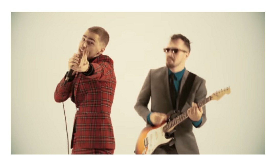 gius1076's tweet photo. Check it out #OneWayTicket new single and video #HeffronDrivemusic https://t.co/OQGi5b29UF