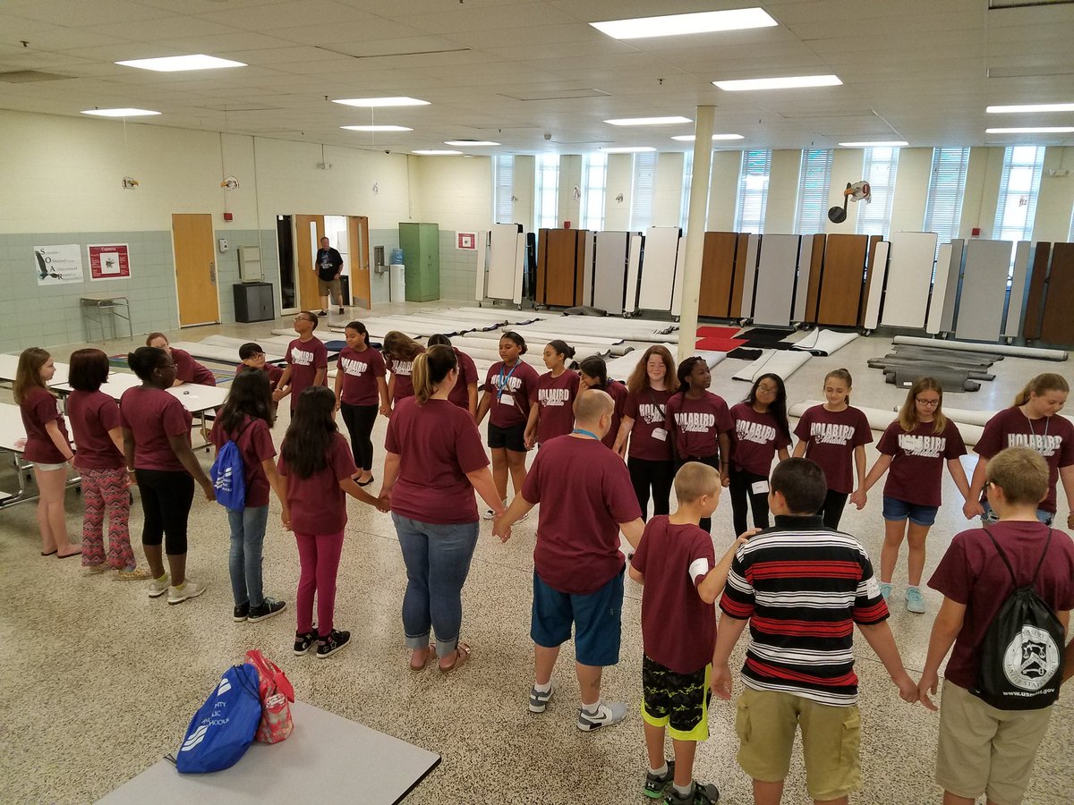 6th Grade Transition Camp doing The Electric Current. <a href="/HolabirdSTEM/">Holabird STEM</a>