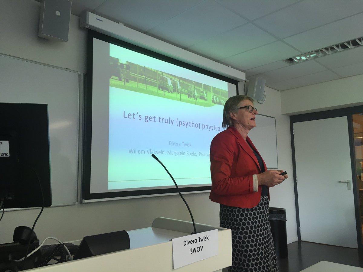 TrafficSymp17's tweet photo. Our speaker @DiveraTwisk of @SWOV on the safety of cyclists! We should not forget about them! Very relevant in The Netherlands... https://t.co/os41dzlIpl