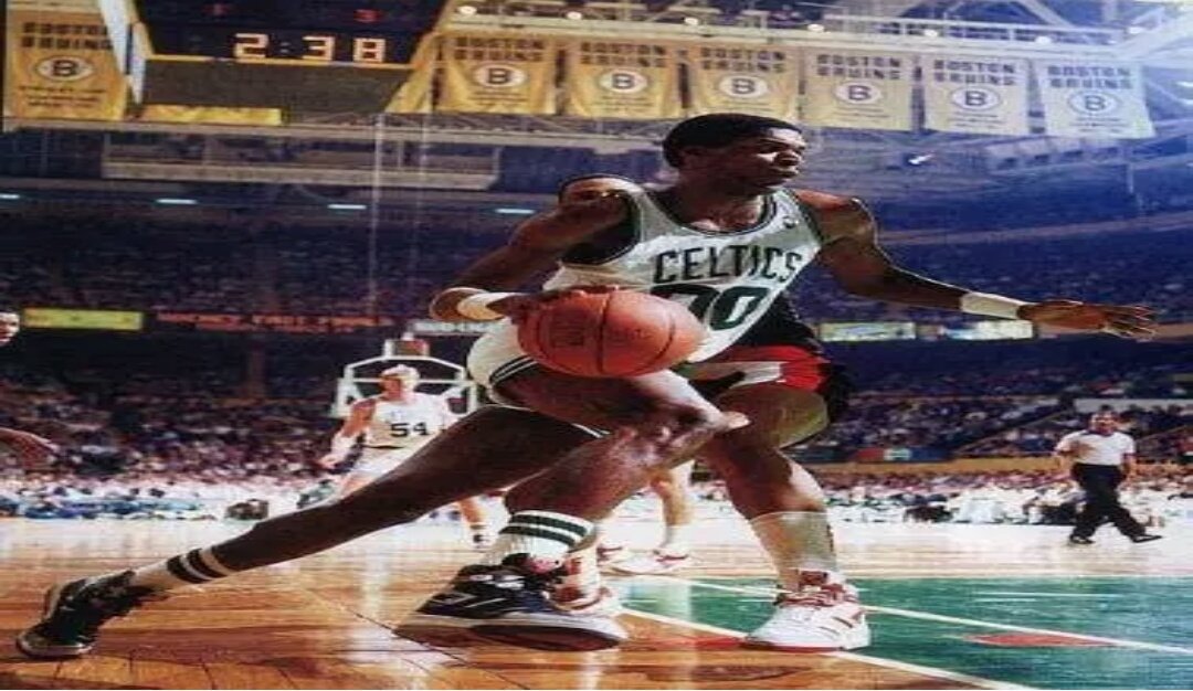 Robert Parish tüm zamanların en çok maç yapan oyuncusu 1611 .