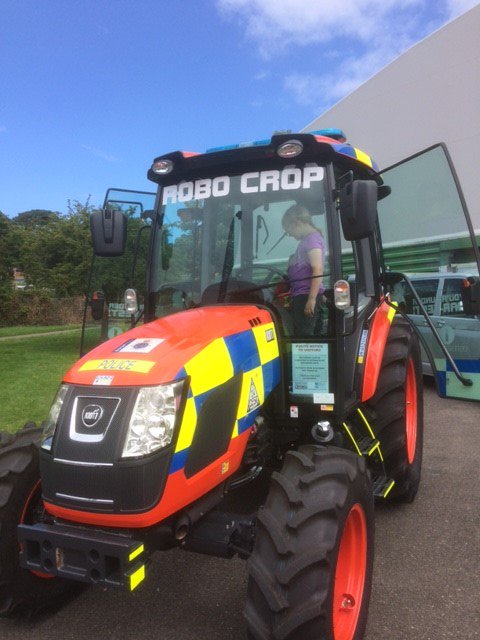 Farmcover's tweet image. Some of the F&amp;amp;G offspring meeting the local constabulary