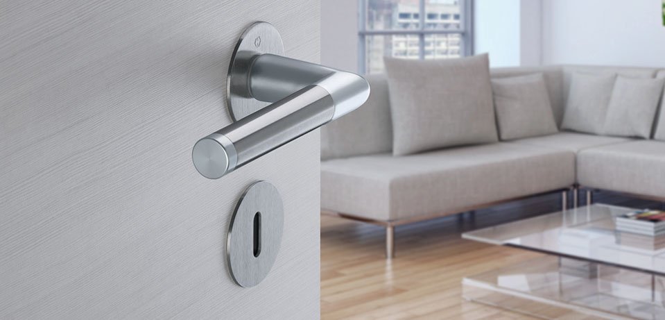 lincolnsecurity's tweet photo. How can #SecuredByDesign help secure your home? Visit https://t.co/9zOnAuUHZd to find out how 👮🏻 #HomeSecurity #PoliceApproved #BurglarProof https://t.co/gFkrnPL4es