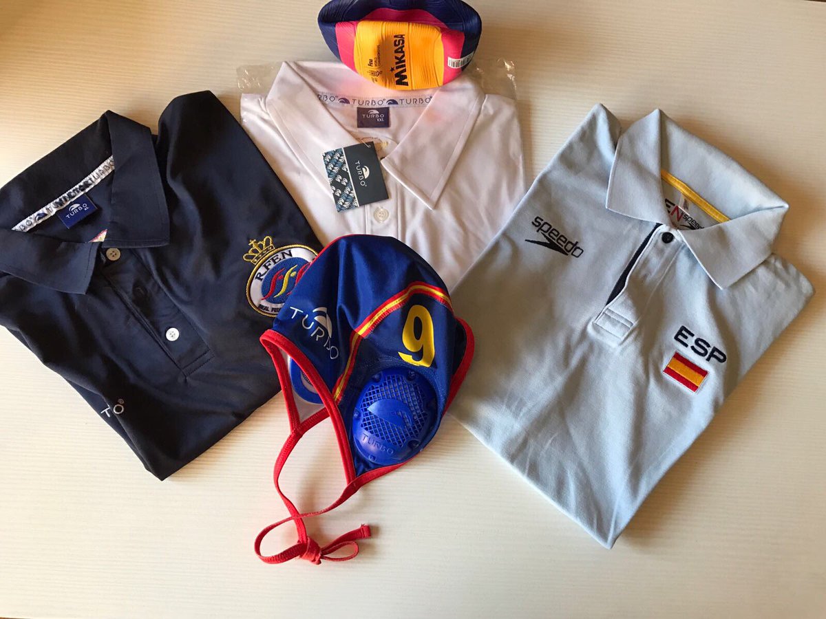 victorg91's tweet image. Lo prometido es deuda. ➡️ Sorteo de material de la selección 🇪🇸. Solo tienes que: 1️⃣SEGUIRME Y 2️⃣RETWITTEAR esta publicación. Anímate!