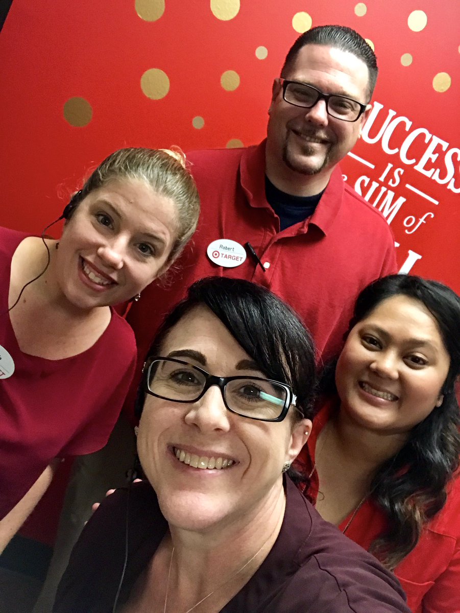 Welcome to 2195 Robert!!! Excited to have you on our team 😊 #NewLOG #Teamcomplete #2195 <a href="/SBustos18/">Sean Bustos</a> <a href="/KrystalUllegue/">Krystal Ullegue</a>