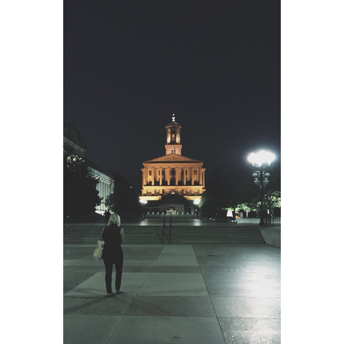 Exploring the Tennessee State Capitol Building in Nashville 🏛
#tennesseestatecapitol #architecture #night #nightsinnashville #nashville