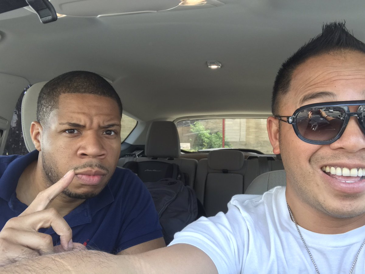 vtruongcao's tweet photo. First order of business.. #ProtectYoSelf when you're riding shotgun with this GUY 🙄📱💨 #FridayFeeling #FieldTrip @SMcgowan763 @JayMiglionico https://t.co/rvVo5CSndB
