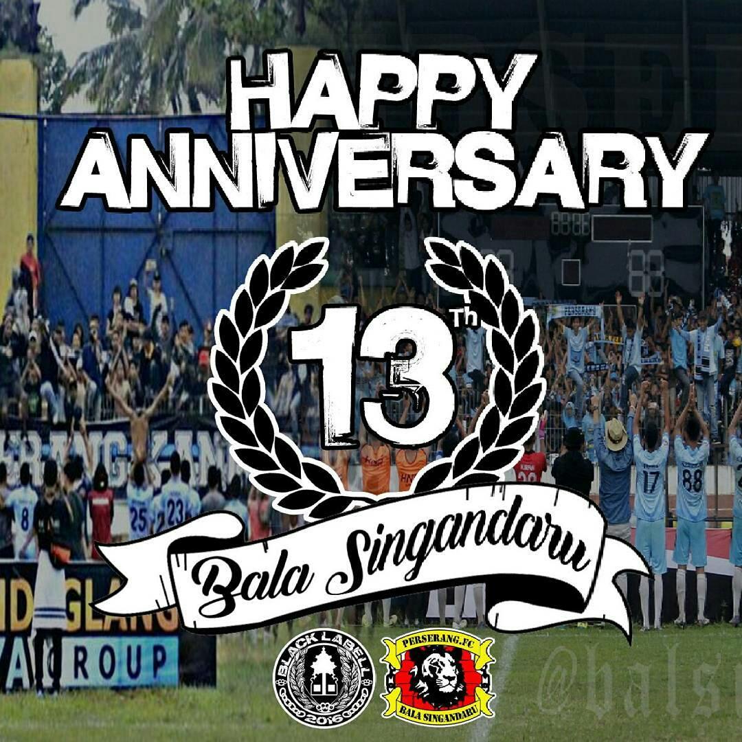 BLxPerserang's tweet photo. HAPPY ANNIVERSARY BALA SINGANDARU 13th.
@balsingofficial 🎉🍻
#13ERJUANG #13ERSAMA #SALAWE #BaktaPerserangKanggeJuara https://t.co/Uk1e4WlYMc