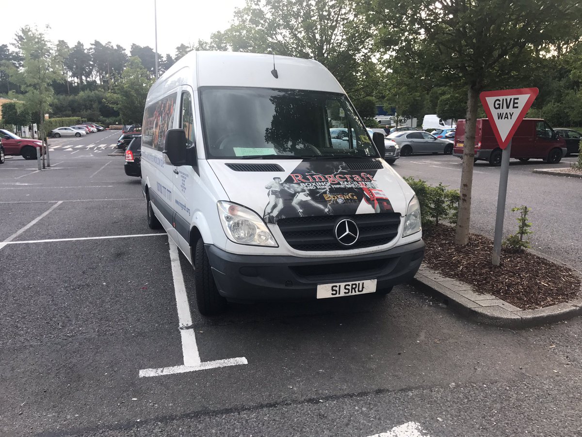ash_whites's tweet photo. @Ringcraftboxing You want to learn how to park first! Christ knows what your facilities are like! https://t.co/OpXzBT7XzJ