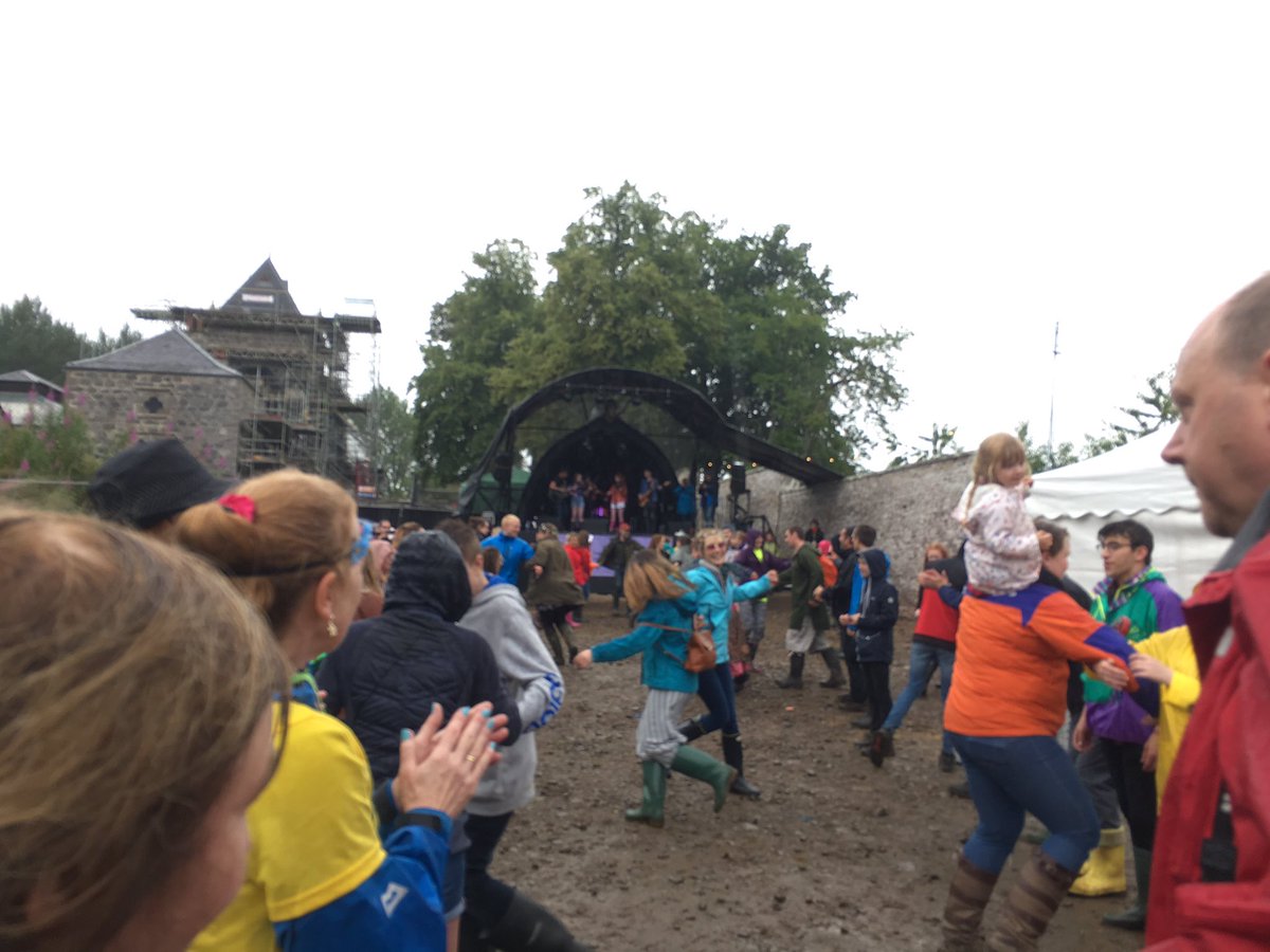 #Belladrum2017 aye, was a long 35min for the giant strip the willo opening the Free Range Stage tday...come back at 11pm for our main set ☂️