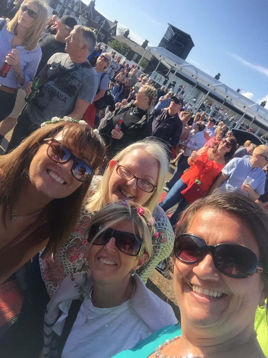 #lythamfestival loving the music, the sunshine and the atmosphere! 80's vs 90's. It's close, but it's got to be the 80's!